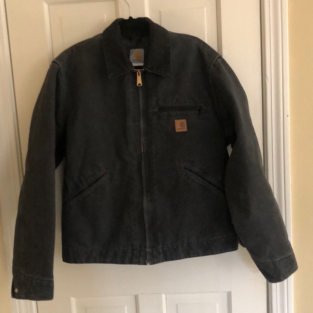 Fleece lined canvas men’s Carhartt jacket.